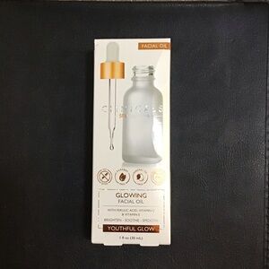 Facial Oil - Youthful Glow with Ferlinghetti acid and vitamins c and e